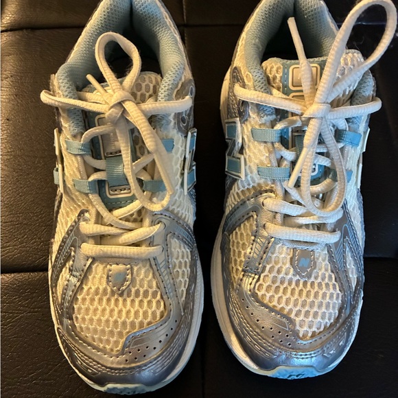 Kids New Balance Blue & Cream - Picture 11 of 12